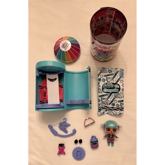 LOL Surprise Loves Crayola Color Me Studio Aquamarine Miss Surprise Complete Set - Picture 1 of 13